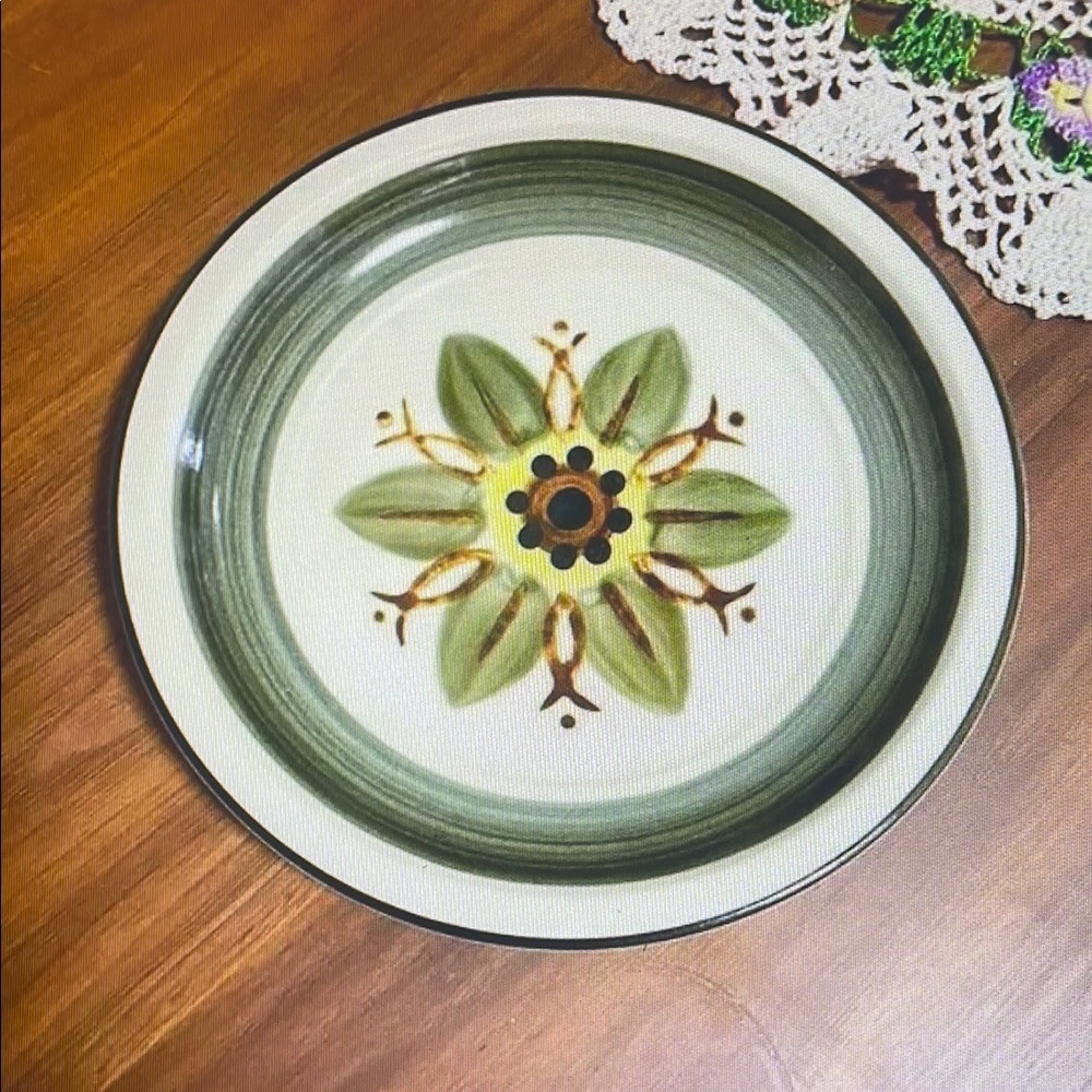 Green Floral Ceramic Plate